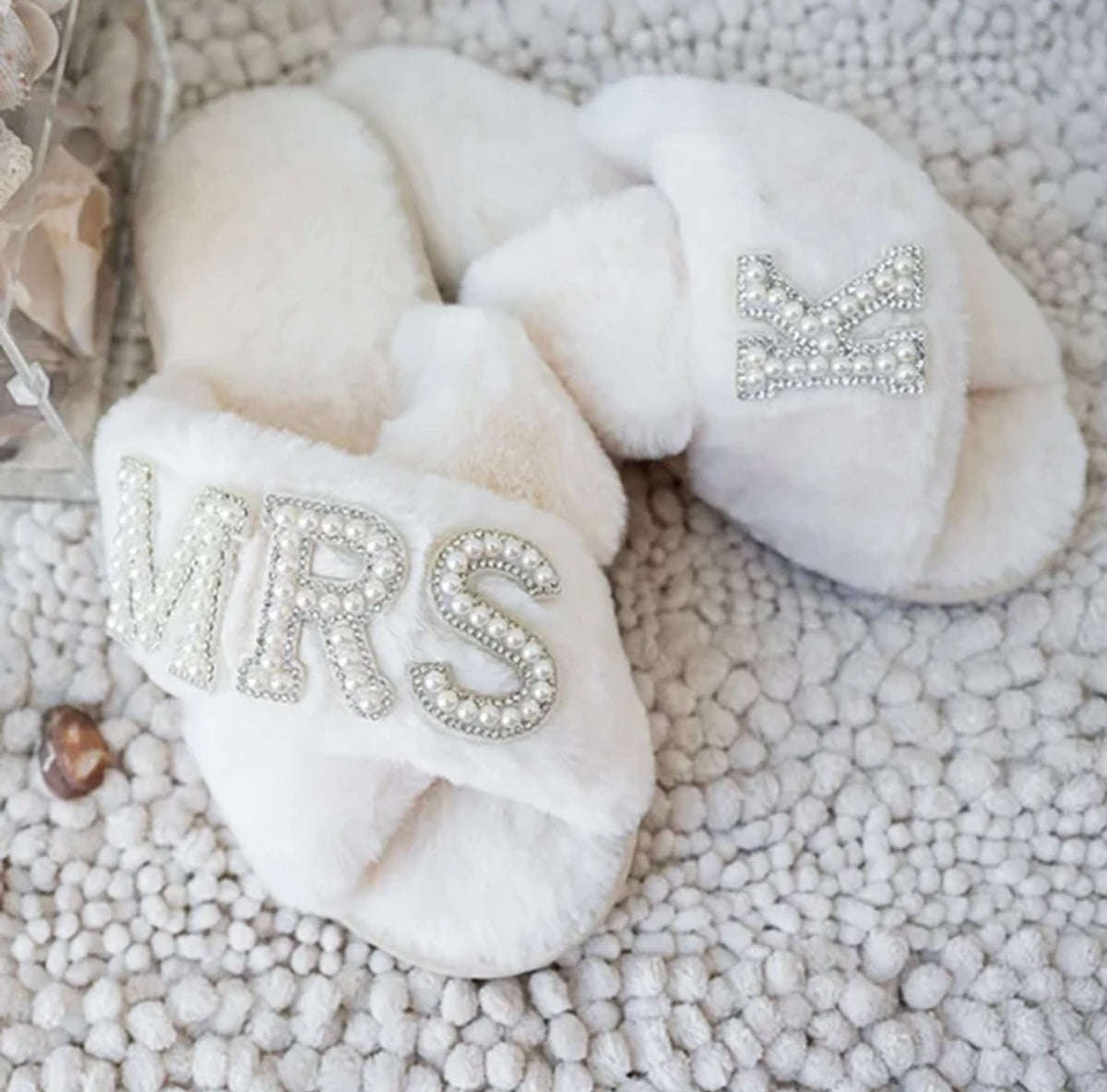 MRS Slippers - White