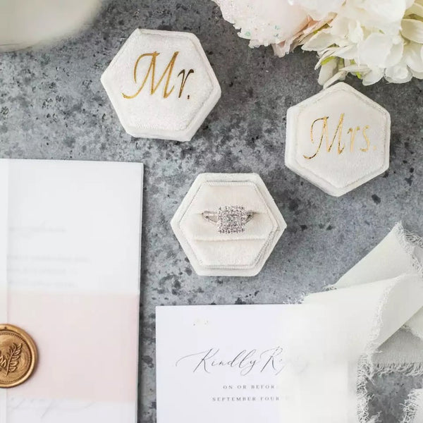 Off-White Personalized Double Slot Ring Box