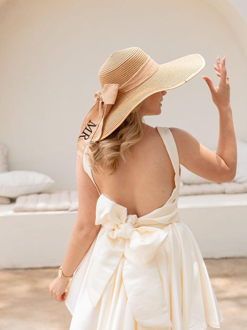 SHOP HATS AND BEACH BAGS